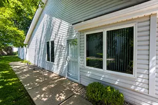 6366 W 86th Ct, Crown Point, IN 46307 - Photo 2