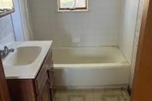 205 E Day St, Royal Center, IN 46978 - Photo 22