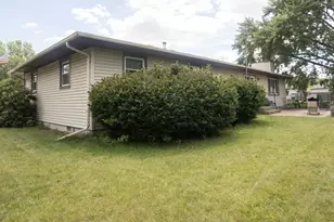 5196 Dolphin Ct, Portage, IN 46368 - Photo 24