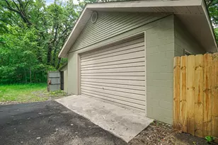 1014 E 63rd Pl, Merrillville, IN 46410 - Photo 26