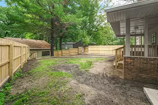 1014 E 63rd Pl, Merrillville, IN 46410 - Photo 24