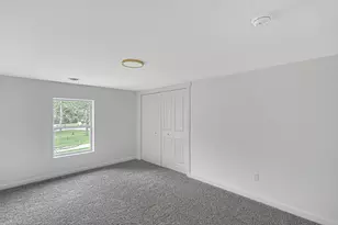 1014 E 63rd Pl, Merrillville, IN 46410 - Photo 18