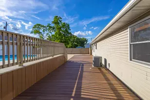 722 Capitol Rd, Valparaiso, IN 46385 - Photo 26