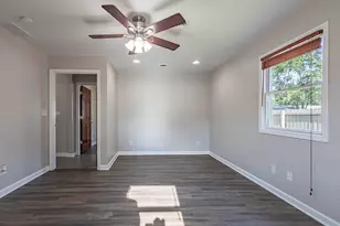722 Capitol Rd, Valparaiso, IN 46385 - Photo 16