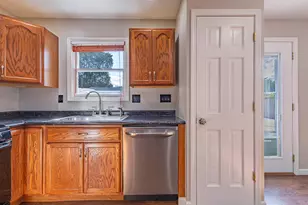 722 Capitol Rd, Valparaiso, IN 46385 - Photo 12