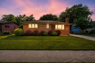 8040 Jefferson Ave, Munster, IN 46321 - Photo 2