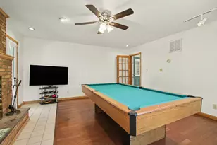 8016 Gordon Pl, Highland, IN 46322 - Photo 18