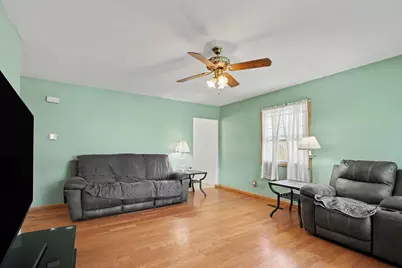 8016 Gordon Place, Highland, IN 46322 - Photo 6