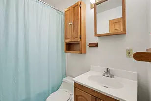 8016 Gordon Pl, Highland, IN 46322 - Photo 16