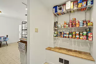 8016 Gordon Pl, Highland, IN 46322 - Photo 12