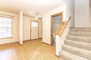 1370 Danvers Pkwy, Valparaiso, IN 46385 - Photo 6