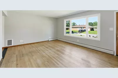 2725 Wells Street, Lake Station, IN 46405 - Photo 4