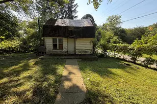 7674 N South Bend, New Carlisle, IN 46552 - Photo 4