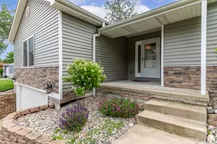 2352 Four Seasons Pkwy, Crown Point, IN 46307 - Photo 6