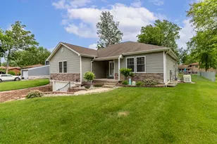 2352 Four Seasons Pkwy, Crown Point, IN 46307 - Photo 50