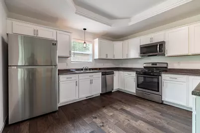 2352 Four Seasons Parkway, Crown Point, IN 46307 - Photo 14