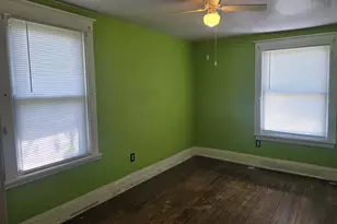 437 Jackson St, Gary, IN 46402 - Photo 18