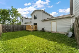 1011 Windsor Ln, Dyer, IN 46311 - Photo 18