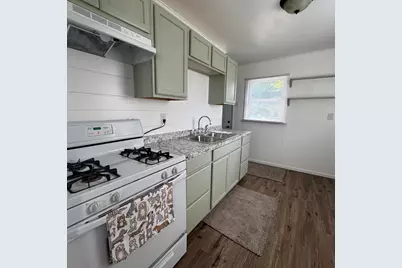 1305 Springland Avenue, Michigan City, IN 46360 - Photo 6