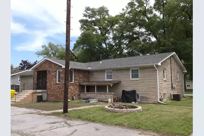 704 N Oakwood Drive, Griffith, IN 46319 - Photo 4