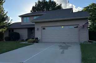 252 Bedford Cir, Valparaiso, IN 46383 - Photo 1