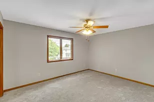 252 Bedford Cir, Valparaiso, IN 46383 - Photo 24