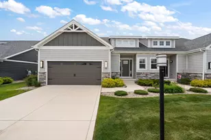 10810 Scarlett Oak Dr, Saint John, IN 46373 - Photo 2