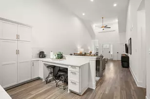 10810 Scarlett Oak Dr, Saint John, IN 46373 - Photo 14