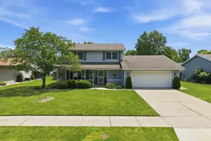730 Meadow Ln, Crown Point, IN 46307 - Photo 2