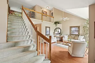 7621 Hamlin St, Crown Point, IN 46307 - Photo 4