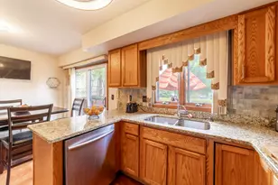 1494 Lake St, Hobart, IN 46342 - Photo 10