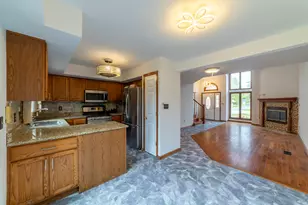 1494 Lake St, Hobart, IN 46342 - Photo 8