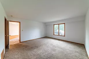 1494 Lake St, Hobart, IN 46342 - Photo 14
