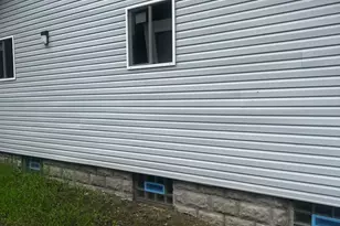 321 W 41st Ave, Gary, IN 46408 - Photo 2