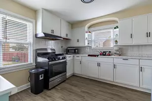7237 Jefferson Ave, Hammond, IN 46324 - Photo 12