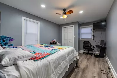 7237 Jefferson Avenue, Hammond, IN 46324 - Photo 18