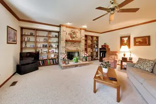 10330 Marlou Dr, Munster, IN 46321 - Photo 16