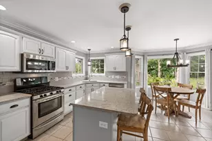 1550 Blue Heron Dr, Valparaiso, IN 46385 - Photo 6