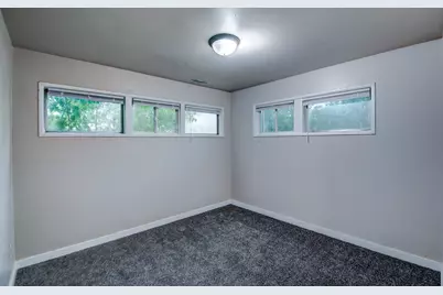 4415 W 21st Avenue, Gary, IN 46404 - Photo 12