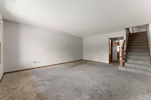 928 Jordan Cir, Schererville, IN 46375 - Photo 4