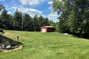 6952 Blackberry Ct, Demotte, IN 46310 - Photo 8