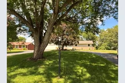 6952 Blackberry Court, Demotte, IN 46310 - Photo 4