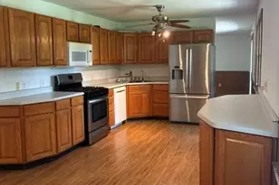 6952 Blackberry Ct, Demotte, IN 46310 - Photo 16