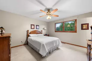 305 Elkwood Ct, Valparaiso, IN 46383 - Photo 10