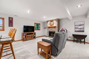 305 Elkwood Ct, Valparaiso, IN 46383 - Photo 18
