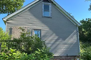 305 E 41st Ave, Gary, IN 46409 - Photo 2