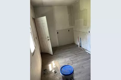 305 E 41st Avenue, Gary, IN 46409 - Photo 12