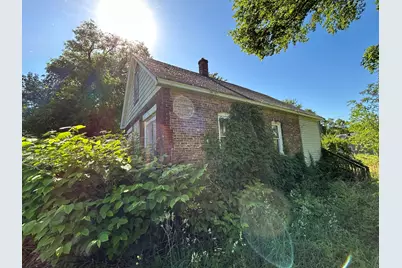 305 E 41st Avenue, Gary, IN 46409 - Photo 1