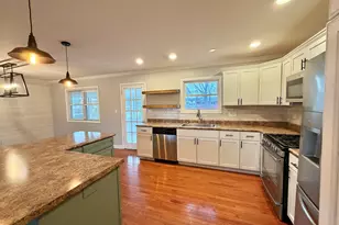 3063 Parkwood Pl, Crown Point, IN 46307 - Photo 8