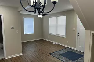3851 Maple St, Hobart, IN 46342 - Photo 8